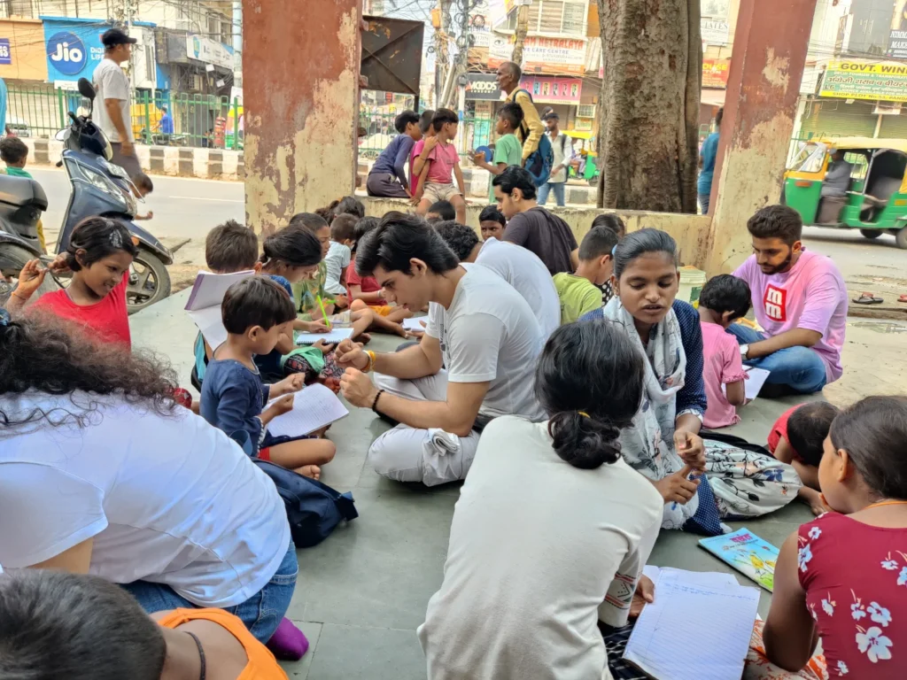 The Power of Community Service: How Volunteering Transforms Lives